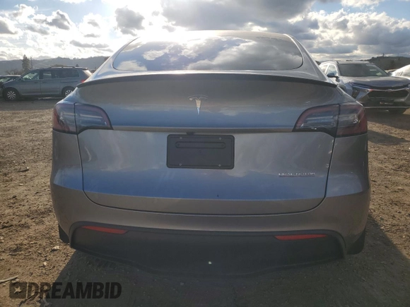 2024 Tesla Model Y Performance with VIN 7SAYGDEF2RF113873, listed as a Copart auction lot 46181915 with 19,625 mi miles and Salvage Title. Bid and sale history available at DreamBid. Image 6.