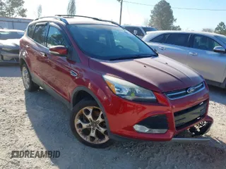 2013 Ford Escape Titanium with VIN 1FMCU0J95DUA97835, listed as a IAAI auction lot 41819940 with 198,536 mi miles. Bid and sale history available at carsss.com. Image 1.