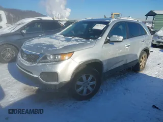 2013 Kia Sorento LX with VIN 5XYKTDA20DG385289, listed as a IAAI auction lot 41370458 with 107,216 mi miles and . Bid and sale history available at DreamBid. Image 17.