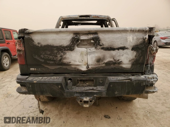 2015 GMC Sierra 2500HD Denali with VIN 1GT120E8XFF185600, listed as a Copart auction lot 49123735 with Not provided miles and Non repairable. Bid and sale history available at DreamBid. Image 6.