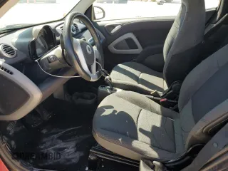 2011 Smart fortwo Passion with VIN WMEEK3BA7BK462796, listed as a Copart auction lot 52819475 with 107,381 mi miles and Salvage title. Bid and sale history available at DreamBid. Image 7.