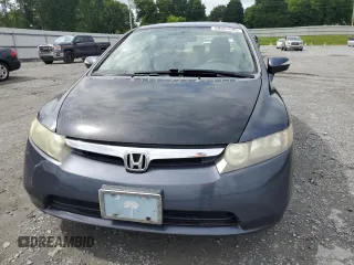 2006 Honda Civic z VIN JHMFA362X6S021709, wystawiony jako Copart lot #58957005 z przebiegiem 228 757 mil mil oraz Szkoda całkowita • Salvage title. Historia ofert i sprzedaży dostępna na DreamBid. Obrazek 5.