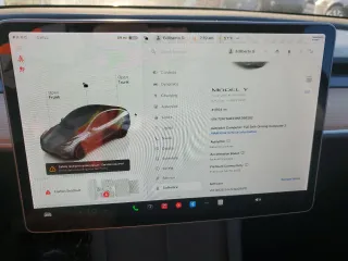 2022 Tesla Model Y Long Range z VIN 7SAYGAEE9NF366382, wystawiony jako Copart lot #52179515 z przebiegiem 41 654 mil mil oraz Szkoda całkowita • Salvage title. Historia ofert i sprzedaży dostępna na DreamBid. Obrazek 9.