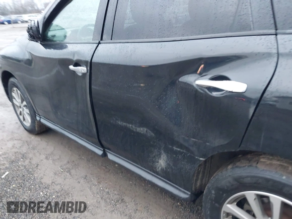 2015 Nissan Pathfinder Platinum with VIN 5N1AR2MM4FC632070, listed as a IAAI auction lot 41174342 with 192,651 mi miles and . Bid and sale history available at DreamBid. Image 18.
