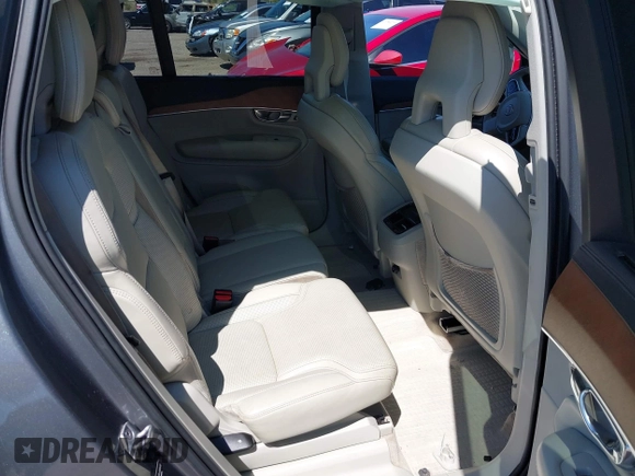 2016 Volvo XC90 T6 Inscription with VIN YV4A22PL4G1034597, listed as a IAAI auction lot 41787550 with 118,744 mi miles. Bid and sale history available at carsss.com. Image 8.