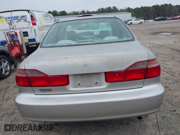 1999 Honda Accord LX z VIN 1HGCG5646XA147476, wystawiony jako IAAI lot #41752857 z przebiegiem 86 339 mil mil oraz . Historia ofert i sprzedaży dostępna na DreamBid. Obrazek 16.