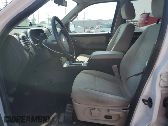 2008 Ford Explorer XLT z VIN 1FMEU73E98UA88637, wystawiony jako Copart lot #56281015 z przebiegiem 48 341 mil mil oraz Szkoda całkowita • Salvage title. Historia ofert i sprzedaży dostępna na DreamBid. Obrazek 7.