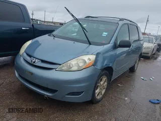 2006 Toyota Sienna LE with VIN 5TDBA23C56S062295, listed as a IAAI auction lot 41563344 with 176,590 mi miles. Bid and sale history available at carsss.com. Image 2.