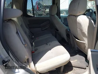 2007 Ford Explorer Sport Trac XLT z VIN 1FMEU51807UB19953, wystawiony jako IAAI lot #42154055 z przebiegiem 199 105 mil mil oraz . Historia ofert i sprzedaży dostępna na DreamBid. Obrazek 8.