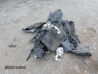 2022 Ford Escape SE z VIN 1FMCU9G60NUA45967, wystawiony jako IAAI lot #42459246 z przebiegiem Nie podano mil oraz . Historia ofert i sprzedaży dostępna na DreamBid. Obrazek 11.
