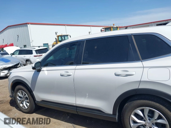 2024 Honda CR-V LX with VIN 5J6RS3H23RL006132, listed as a IAAI auction lot 41715464 with 8,607 mi miles and . Bid and sale history available at DreamBid. Image 14.