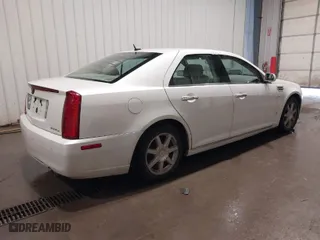2008 Cadillac STS AWD w/1SB with VIN 1G6DD67V580176616, listed as a IAAI auction lot 40625043 with 86,987 mi miles. Bid and sale history available at carsss.com. Image 4.