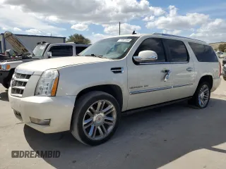 2014 Cadillac Escalade ESV Platinum z VIN 1GYS3KEF1ER185116, wystawiony jako Copart lot #77057644 z przebiegiem 251 306 mil mil oraz Czysty tytuł • Clean title. Historia ofert i sprzedaży dostępna na DreamBid. Obrazek 1.