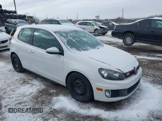 2010 Volkswagen GTI z VIN WVWFD7AJ3AW212095, wystawiony jako IAAI lot #41352106 z przebiegiem 114 054 mil mil oraz . Historia ofert i sprzedaży dostępna na DreamBid. Obrazek 1.
