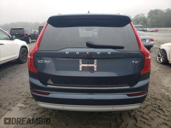 2022 Volvo XC90 Momentum with VIN YV4A22PK5N1852120, listed as a Copart auction lot 71234424 with 42,519 mi miles and Salvage title. Bid and sale history available at DreamBid. Image 6.