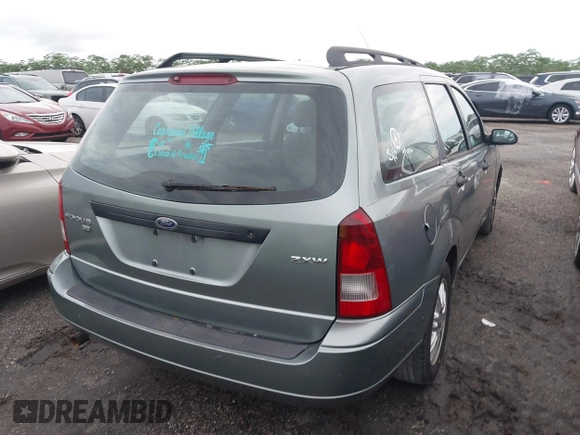 2005 Ford Focus SE with VIN 1FAHP36N65W304897, listed as a IAAI auction lot 40495173 with Not Provided miles and . Bid and sale history available at carsss.com. Image 4.