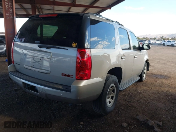 2007 GMC Yukon SLE with VIN 1GKFK13057J108533, listed as a IAAI auction lot 41364196 with 207,890 mi miles. Bid and sale history available at carsss.com. Image 4.