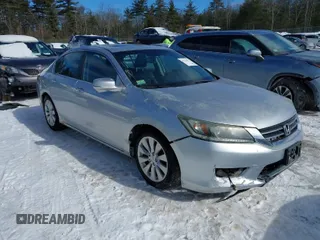 2013 Honda Accord Sdn EX-L with VIN 1HGCR2F81DA040326, listed as a IAAI auction lot 41632971 with 151,032 mi miles. Bid and sale history available at carsss.com. Image 1.