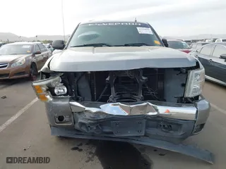 2007 Chevrolet Silverado 1500 LT w/1LT with VIN 3GCEK13C27G537311, listed as a IAAI auction lot 41559010 with 127,104 mi miles. Bid and sale history available at carsss.com. Image 6.