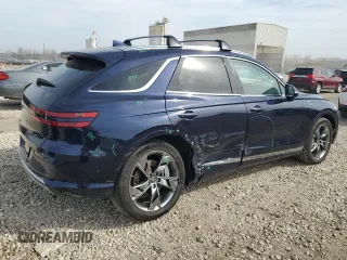 2024 Genesis GV70 Advanced with VIN 5NMMCET16RH001337, listed as a Copart auction lot 46822774 with 605 mi miles and Salvage title. Bid and sale history available at DreamBid. Image 3.