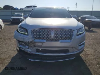 2019 Lincoln MKC Select с VIN 5LMCJ2D98KUL15132, выставлен на аукционе Copart как лот 61748785 с пробегом 48 603 миль миль и Списание • Salvage title. История ставок и продаж доступна на DreamBid. Изображение 5.
