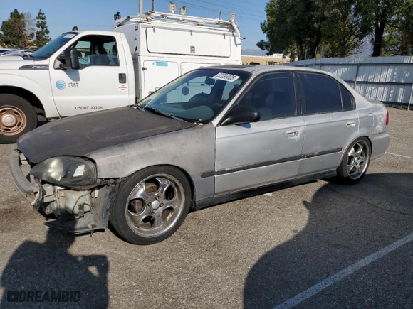2000 Honda Civic VP with VIN 2HGEJ6612YH577711, listed as a Copart auction lot 52239805 with 195,138 mi miles and Salvage Title. Bid and sale history available at carsss.com. Image 1.