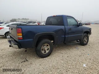 2000 Chevrolet Silverado 1500 with VIN 1GCEK14V9YZ235077, listed as a Copart auction lot 43021105 with 172,099 mi miles and Salvage Title. Bid and sale history available at carsss.com. Image 3.