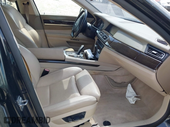 2010 BMW 7 Series 750Li with VIN WBAKB8C54ACY63650, listed as a IAAI auction lot 41961941 with 127,405 mi miles and . Bid and sale history available at DreamBid. Image 5.