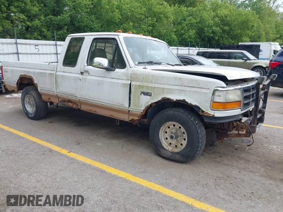 1995 Ford F-150 z VIN 1FTEX14H6SKC19656, wystawiony jako IAAI lot #42289301 z przebiegiem Nie podano mil oraz . Historia ofert i sprzedaży dostępna na DreamBid. Obrazek 1.