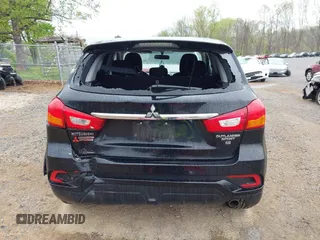 2019 Mitsubishi Outlander Sport SE 2.0 with VIN JA4AP4AU3KU027272, listed as a IAAI auction lot 42013682 with 92,783 mi miles. Bid and sale history available at carsss.com. Image 16.