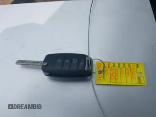 2015 Kia Optima LX z VIN 5XXGM4A70FG385024, wystawiony jako IAAI lot #42256238 z przebiegiem 162 395 mil mil oraz . Historia ofert i sprzedaży dostępna na DreamBid. Obrazek 11.