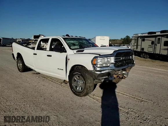 2022 Ram 2500 Tradesman z VIN 3C6UR4HJ5NG383634, wystawiony jako Copart lot #86321144 z przebiegiem 96 421 mil mil oraz Nie do naprawy • Non repairable. Historia ofert i sprzedaży dostępna na DreamBid. Obrazek 11.