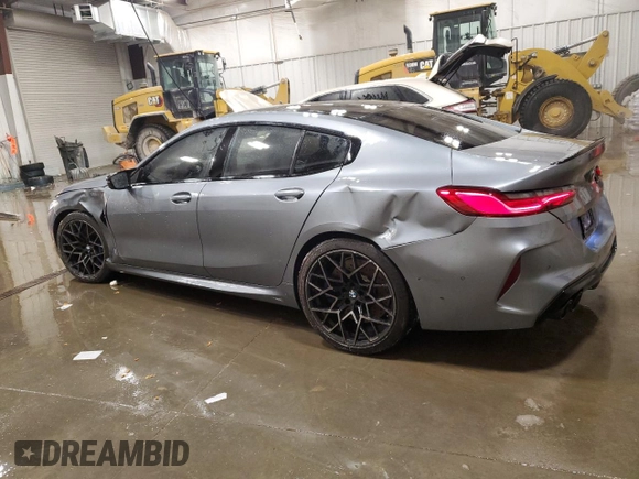 2022 BMW M8 Competition z VIN WBSGV0C02NCH36032, wystawiony jako Copart lot #45772865 z przebiegiem 33 647 mil mil oraz Szkoda całkowita • Salvage title. Historia ofert i sprzedaży dostępna na DreamBid. Obrazek 2.