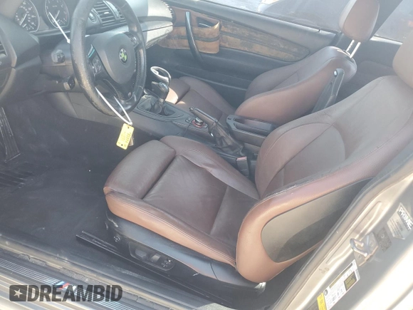 2011 BMW 1 Series 135i with VIN WBAUC9C5XBVM10215, listed as a Copart auction lot 41676675 with Not provided miles and Clean title. Bid and sale history available at DreamBid. Image 7.