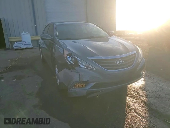 2013 Hyundai Sonata GLS with VIN 5NPEB4AC3DH656167, listed as a Copart auction lot 81725704 with Not Provided miles and Non Repairable. Bid and sale history available at carsss.com. Image 13.