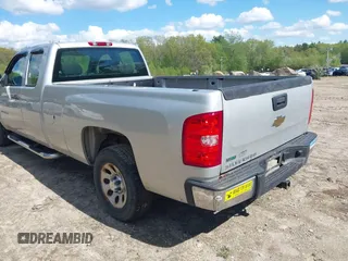 2010 Chevrolet Silverado 1500 with VIN 1GCSCPE03AZ263288, listed as a IAAI auction lot 42201341 with 179,439 mi miles and . Bid and sale history available at DreamBid. Image 3.