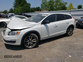 2016 Volvo V60 T5 with VIN YV4612HK8G1007028, listed as a Copart auction lot 58238805 with 85,222 mi miles and Salvage title. Bid and sale history available at DreamBid. Image 1.