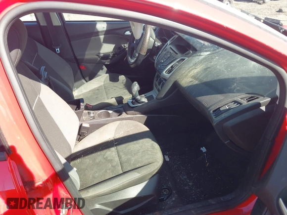 2014 Ford Focus SE with VIN 1FADP3K2XEL462753, listed as a IAAI auction lot 41880695 with 195,569 mi miles. Bid and sale history available at carsss.com. Image 5.