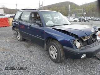 2001 Subaru Forester L with VIN JF1SF63521G719556, listed as a IAAI auction lot 41973450 with 218,525 mi miles. Bid and sale history available at carsss.com. Image 1.