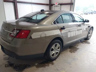 2016 Ford Police Interceptor с VIN 1FAHP2MK9GG155174, выставлен на аукционе IAAI как лот 42337123 с пробегом 120 708 миль миль и . История ставок и продаж доступна на DreamBid. Изображение 4.