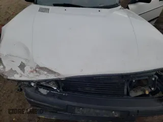 1988 Saab 900 z VIN YS3AT75L0J7015445, wystawiony jako Copart lot #77775074 z przebiegiem 225 073 mil mil oraz Szkoda całkowita • Salvage title. Historia ofert i sprzedaży dostępna na DreamBid. Obrazek 13.