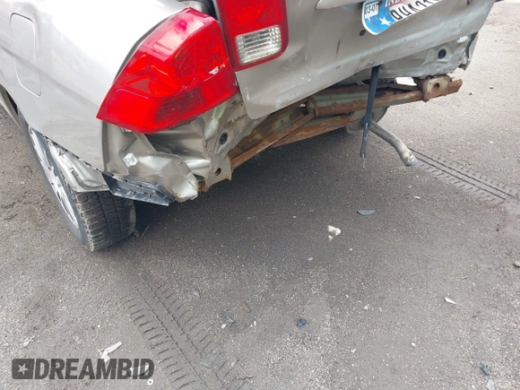 2005 Honda Civic LX z VIN 2HGES16555H579290, wystawiony jako IAAI lot #42190612 z przebiegiem 128 019 mil mil oraz . Historia ofert i sprzedaży dostępna na DreamBid. Obrazek 6.