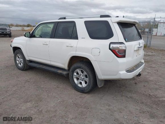 2020 Toyota 4Runner SR5 with VIN JTEBU5JR8L5758906, listed as a IAAI auction lot 40790726 with 69,848 mi miles. Bid and sale history available at carsss.com. Image 3.