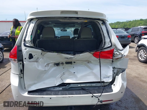 2011 Toyota Sienna XLE AAS with VIN 5TDYK3DC0BS008439, listed as a IAAI auction lot 42292552 with 115,162 mi miles and . Bid and sale history available at DreamBid. Image 16.
