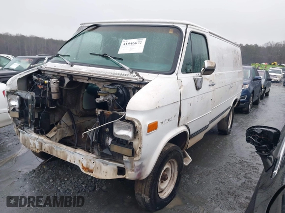 1993 GMC Van z VIN 1GTEG25H1PF507914, wystawiony jako IAAI lot #41546672 z przebiegiem 226 974 mil mil oraz . Historia ofert i sprzedaży dostępna na DreamBid. Obrazek 2.