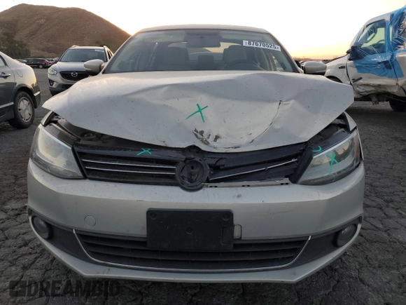 2012 Volkswagen Jetta Sedan SEL w/Sunroof with VIN 3VWLX7AJ7CM310458, listed as a Copart auction lot 87670525 with 142,944 mi miles and Salvage Title. Bid and sale history available at carsss.com. Image 5.