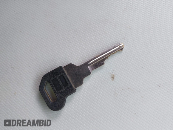 1995 Chevrolet Chevy Van z VIN 1GNEG25Z4SF221421, wystawiony jako IAAI lot #42003616 z przebiegiem 196 007 mil mil oraz . Historia ofert i sprzedaży dostępna na DreamBid. Obrazek 11.