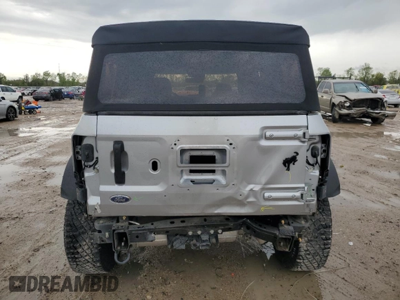 2022 Ford Bronco with VIN 1FMEE5DP0NLA72068, listed as a Copart auction lot 50737275 with 26,328 mi miles and Salvage Title. Bid and sale history available at carsss.com. Image 6.