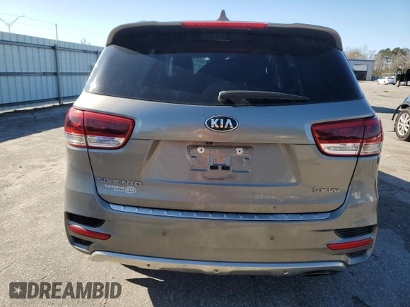 2017 Kia Sorento SX z VIN 5XYPK4A51HG227665, wystawiony jako Copart lot #47997735 z przebiegiem 137 213 mil mil oraz Szkoda całkowita • Salvage title. Historia ofert i sprzedaży dostępna na DreamBid. Obrazek 6.
