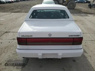 1994 Chrysler LeBaron z VIN 3C3AA563XRT225465, wystawiony jako Copart lot #78666144 z przebiegiem 87 254 mil mil oraz Tytuł czysty. Historia ofert i sprzedaży dostępna na DreamBid. Obrazek 6.